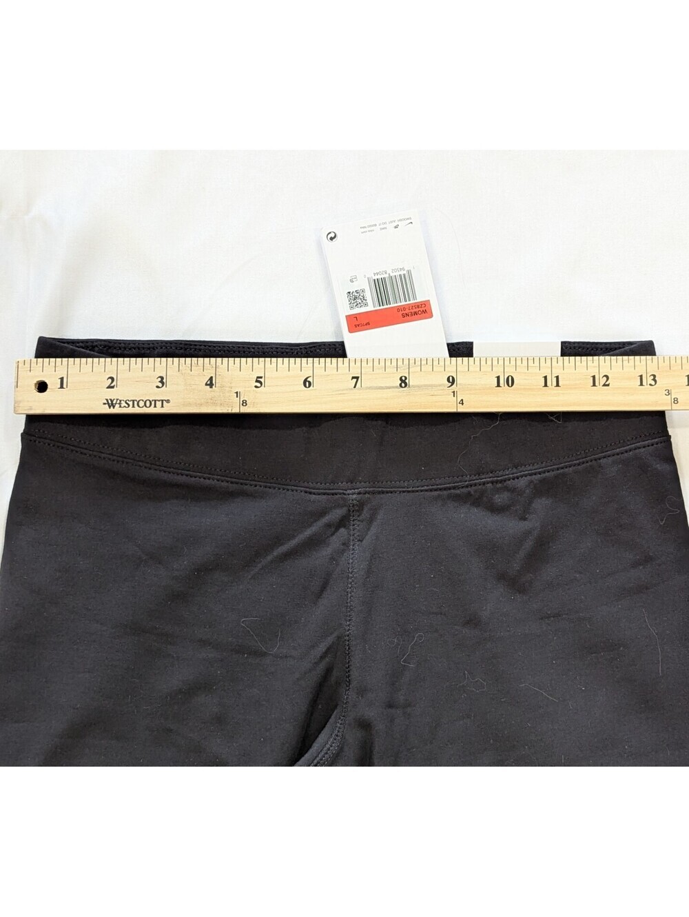Nike Sportswear Essential Women's Mid-Rise Bike Shorts Black L NWT CZ8527-010 - Picture 8 of 9